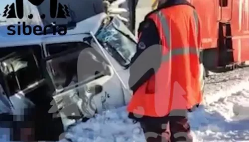 Алтайскую учительницу обвинили в смертельном ДТП с поездом и погибшими детьми