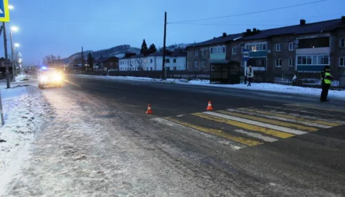 Грузовик сбил ребенка на пешеходном переходе в алтайском селе