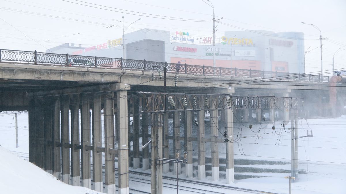 Мост на Новом рынке в Барнауле