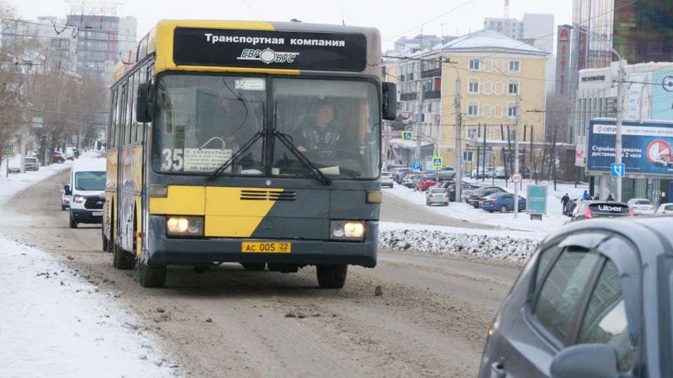 Автобус. Общественный транспорт Барнаула
