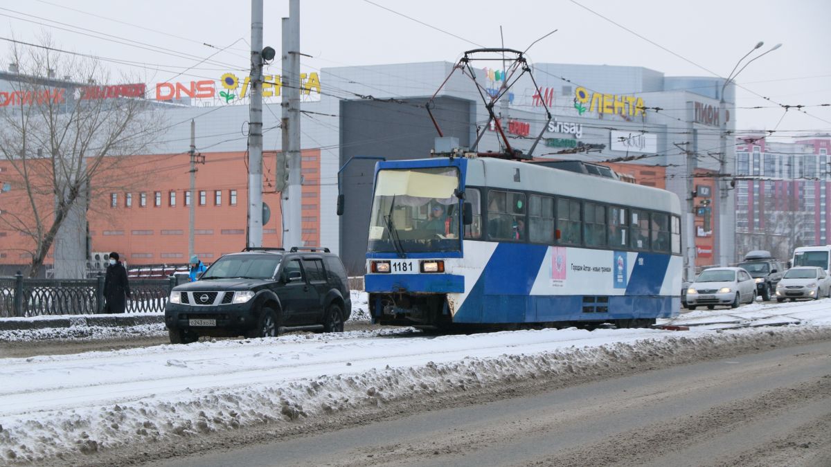 Общественный транспорт в Барнауле. Мост на Новом рынке