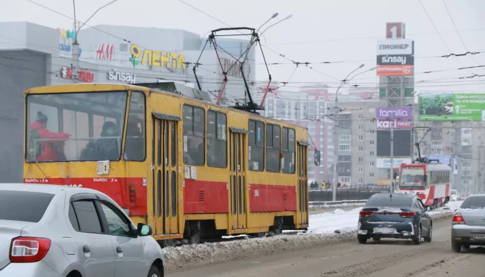 В мэрии Барнаула рассказали, сократят ли количество автобусов на новогодние праздники