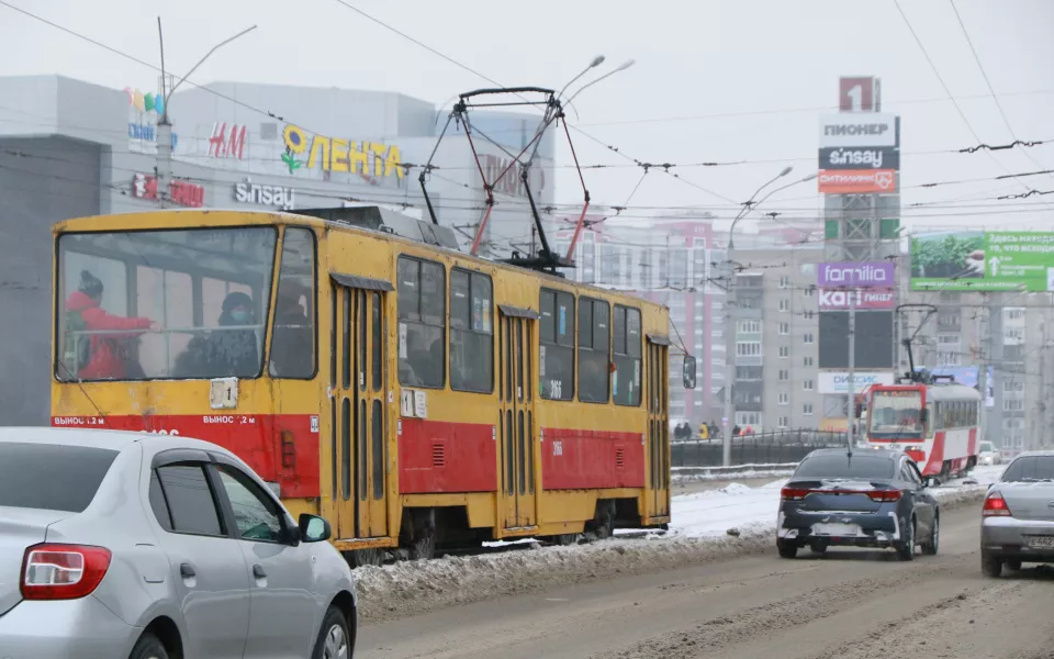 В мэрии Барнаула рассказали, сократят ли количество автобусов на новогодние праздники