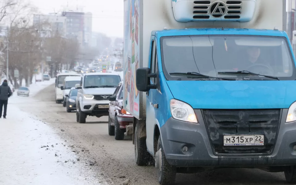 Алтайский край занял второе место в стране по объему автомобильных выхлопов