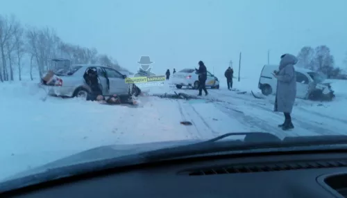 Полицейский погиб в жестком ДТП на трассе в Алтайском крае