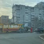В Барнауле трамвай и легковушка попали в ДТП на Попова и Взлётной