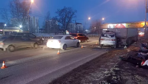 Три пассажира BlaBlaCar с Алтая погибли в страшном ДТП в Новосибирске