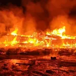 Под Новосибирском полностью сгорела крупная база отдыха