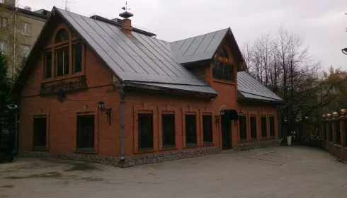 Алтайский депутат купил роскошную резиденцию рядом с ЦУМом в Барнауле