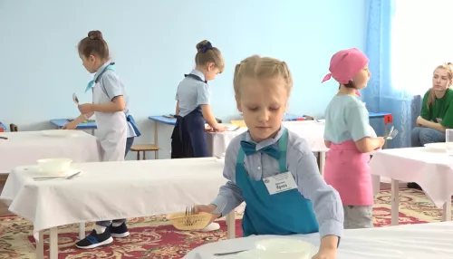 Маленькие строители и официанты: в Барнауле проходит чемпионат Baby Skills