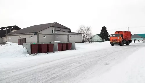 Мусор и тещина рука: поселок Шахи оснастили мусорными контейнерами