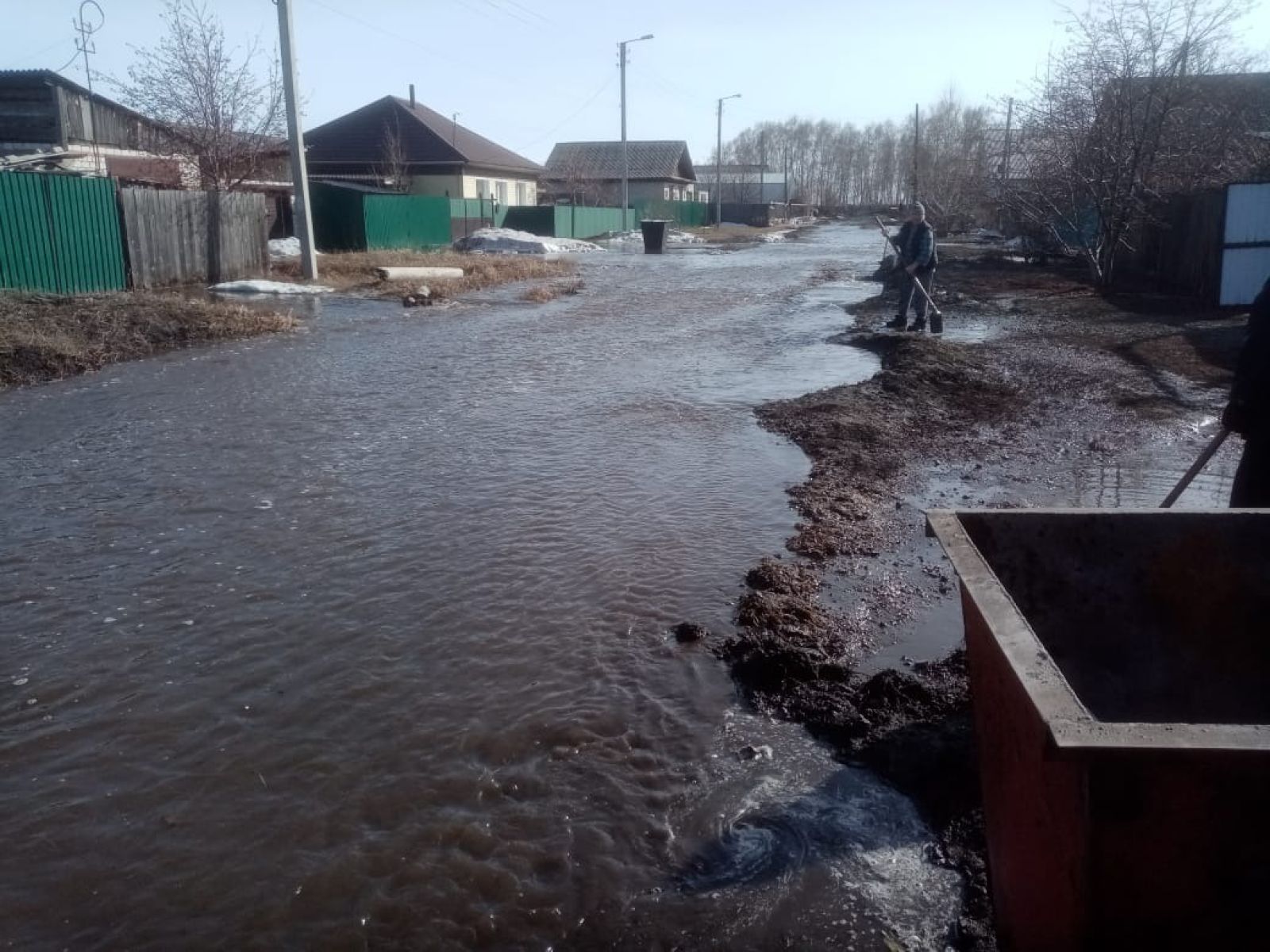 Камень-на-Оби зеленый Клин камень. Зелёный Клин камень на Оби. Зеленый потоп.