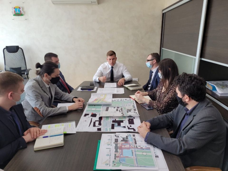 Обсуждение проектов реконструкции привокзальной площади в Барнауле