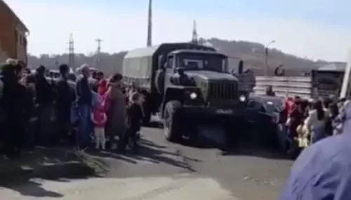 На Алтае овациями встретили военнослужащих, вернувшихся домой с Украины