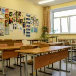 Учительница на Алтае вернулась к работе после скандала с антироссийским роликом