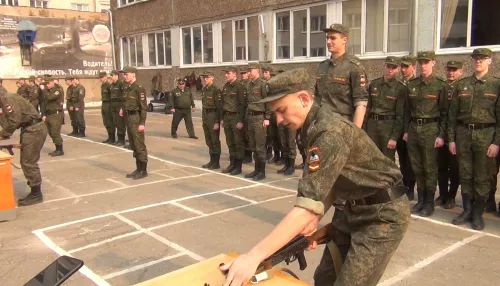 Курсанты военно-учебного центра техуниверситета участвуют в спартакиаде