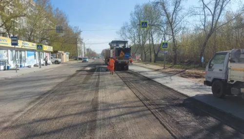 В Барнауле дорожники начали ремонт на улице Германа Титова