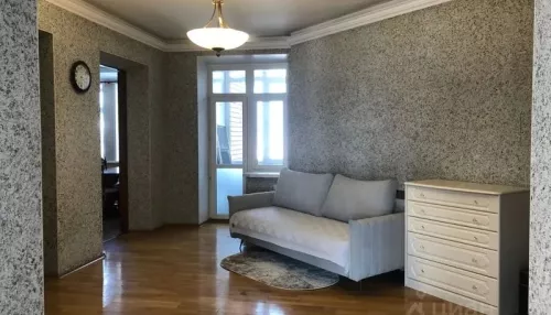В Барнауле дорого сдают в аренду пятикомнатную квартиру с хаммамом