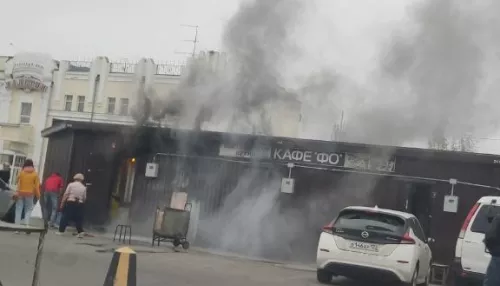 В Барнауле на Мало-Тобольской горело вьетнамское кафе