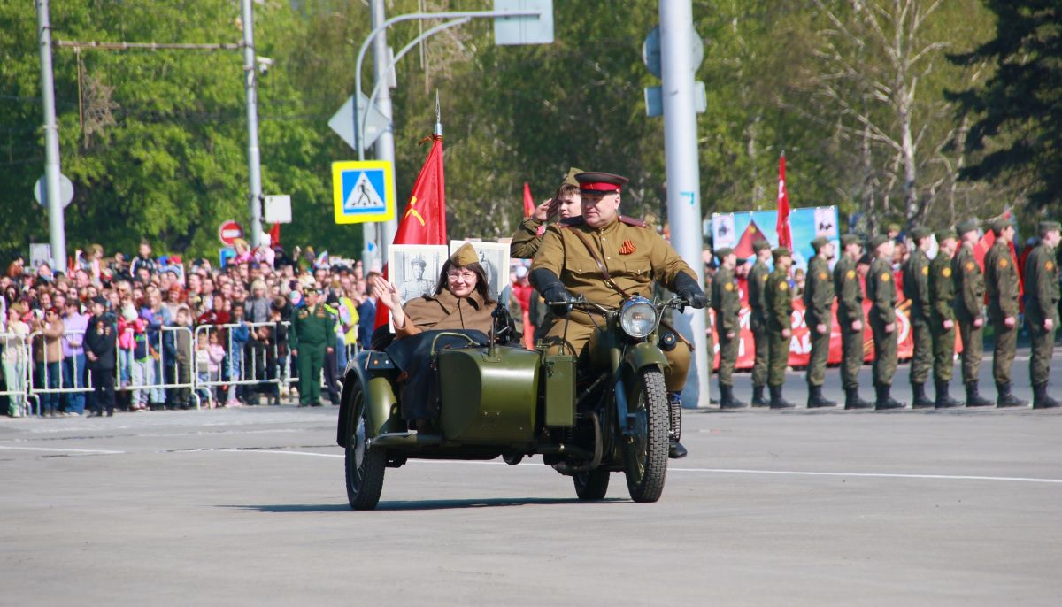 Фото с дня победы в барнауле