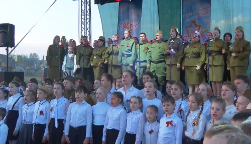 Гала-концерт краевого фестиваля Солдатский привал состоялся на берегу Власихи