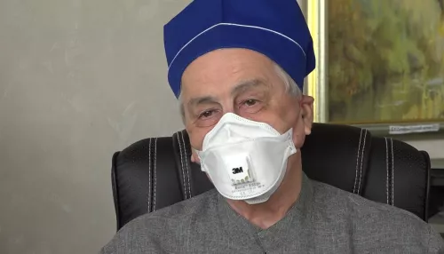 81-летнего алтайского хирурга Якова Шойхета удостоили ордена Александра Невского