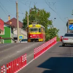 Кирпич на путях: как работают трамвайные выделенки и есть ли от них польза