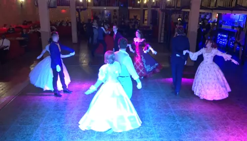 В Барнауле прошел первый за пандемию Ползуновский бал