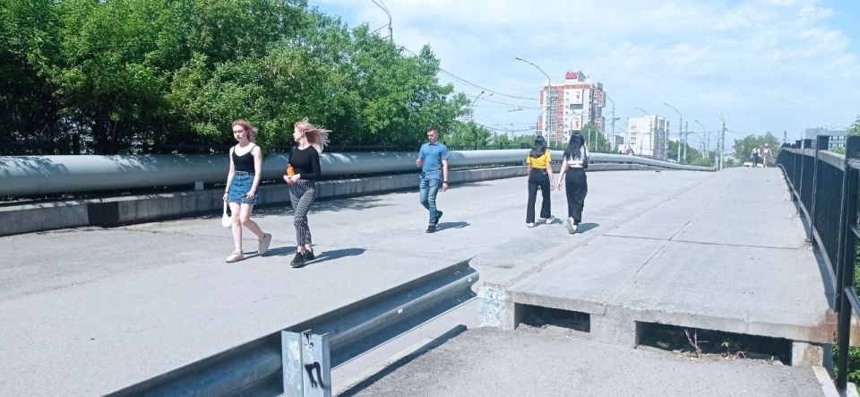 В Барнауле идут работы по обустройству обхода моста на Новом рынке на время ремонтных работ