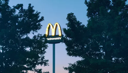 Новым названием для сети ресторанов McDonald’s в России станет Mс