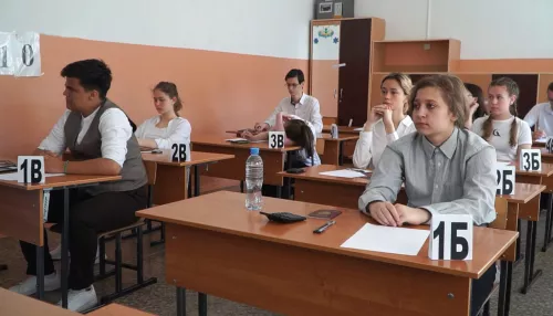 В Барнауле более 4 тыс. выпускников сдают ЕГЭ по базовой и профильной математике