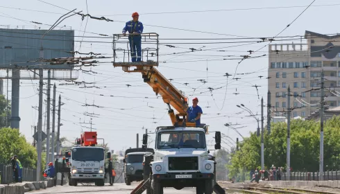 В Барнауле демонтировали коммуникации моста на Новом рынке