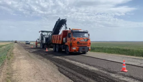 На Алтае начали ремонтировать дорогу к соленым озерам