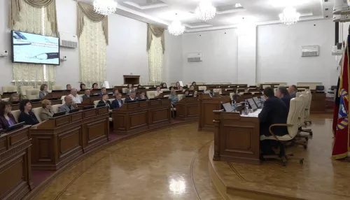 Поддержать бизнес: в Алтайском крае обсуждают закон о бухучете