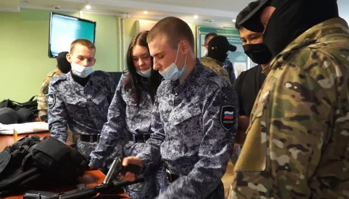 С Днем таможенника! Красивые поздравления с праздником в стихах и прозе