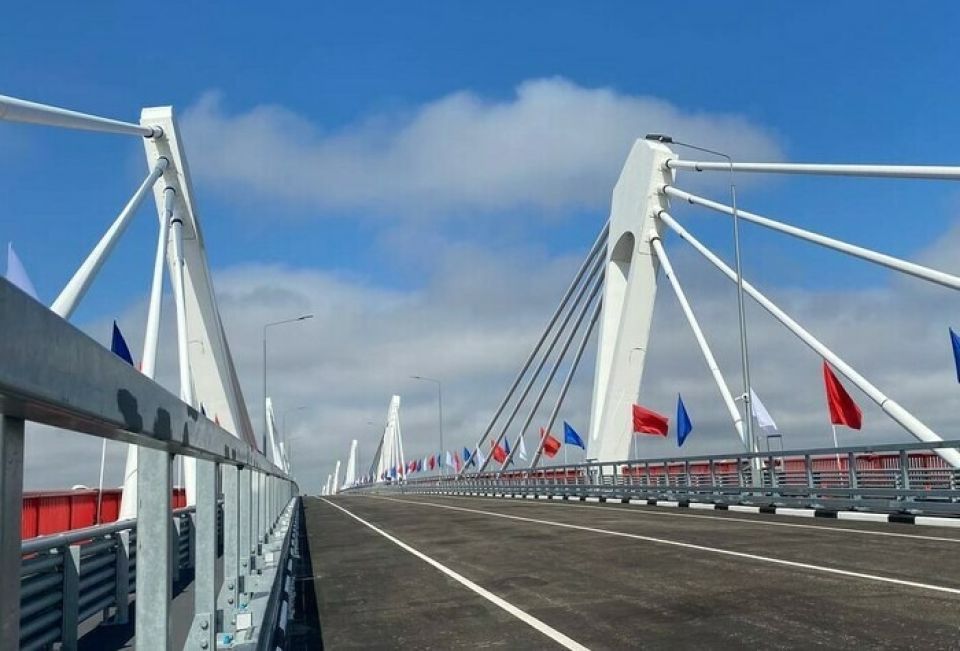 Мост в Благовещенске Россия - Китай.