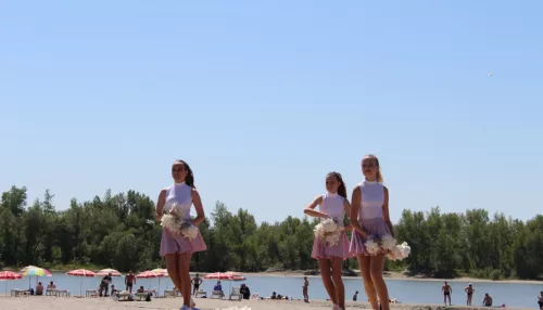 Праздничный концерт и заплыв моржей: в Барнауле открыли пляжный сезон – 2022