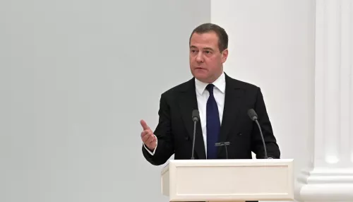 Медведев заявил, что поставки оружия на Украину приближают ядерный апокалипсис
