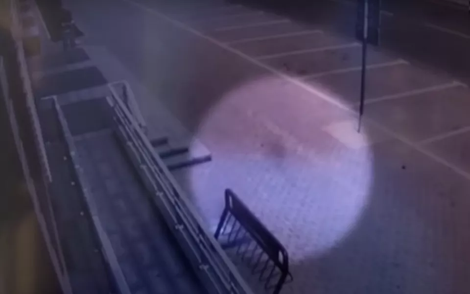 На видео попал призрак возле здания администрации Барнаула