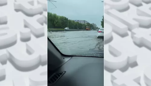Плывем: почему барнаульские ливневки не справляются с проливными дождями