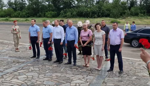 Губернатор Виктор Томенко посетил Луганск и рассказал, чем Алтай поможет ЛНР