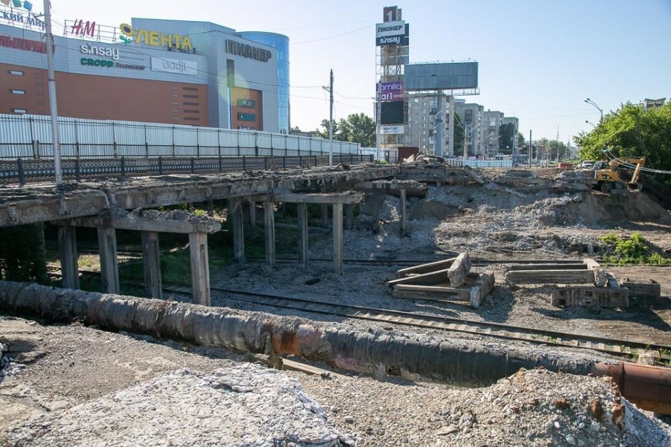 Демонтаж моста на проспекте Ленина