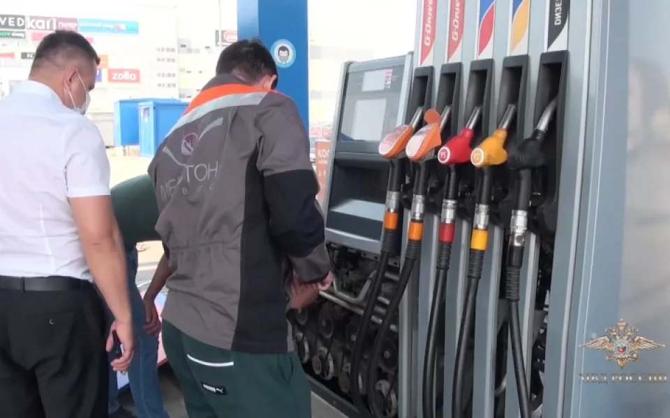 Алтайский край возглавил рейтинг самого дешевого бензина в России