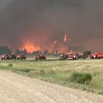 В Угловском районе эвакуируют людей из-за сильного задымления от лесного пожара