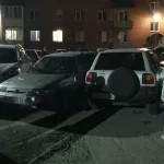 В Бийске пьяный водитель протаранил семь припаркованных автомобилей