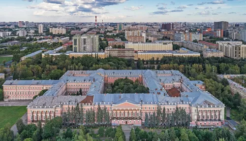 Екатерининский дворец в Москве власти выставят на торги