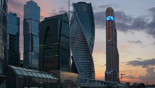 В здании Москва-Сити после атаки беспилотников произошел взрыв