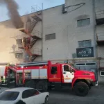 В Барнауле вечером случился пожар в гаражном кооперативе