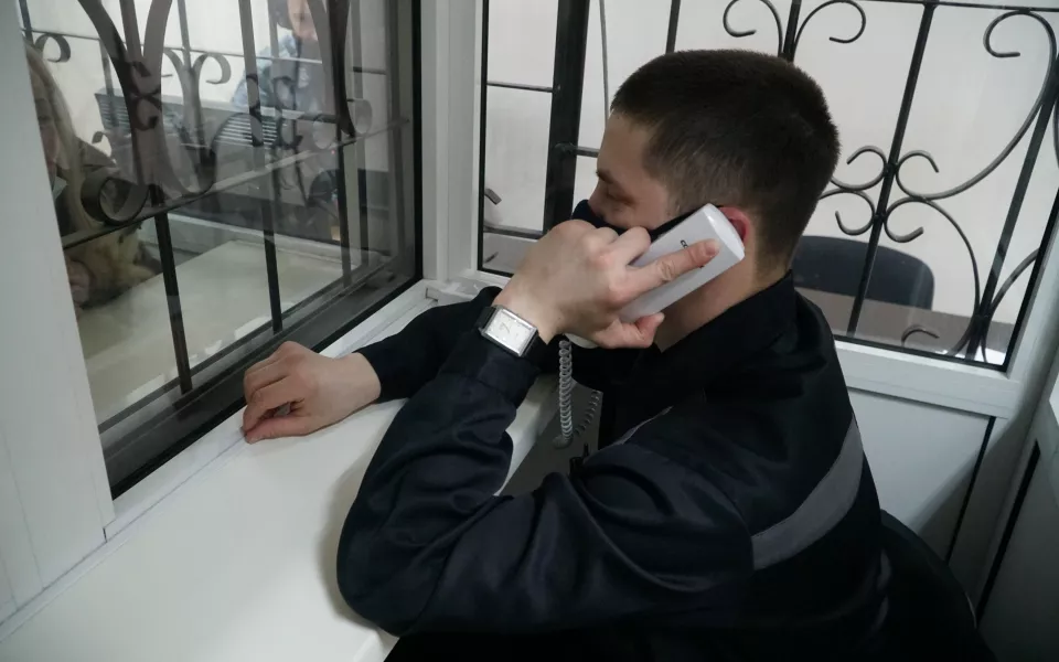 В Алтайском крае отменили длительные свидания в тюрьмах из-за вспышки COVID