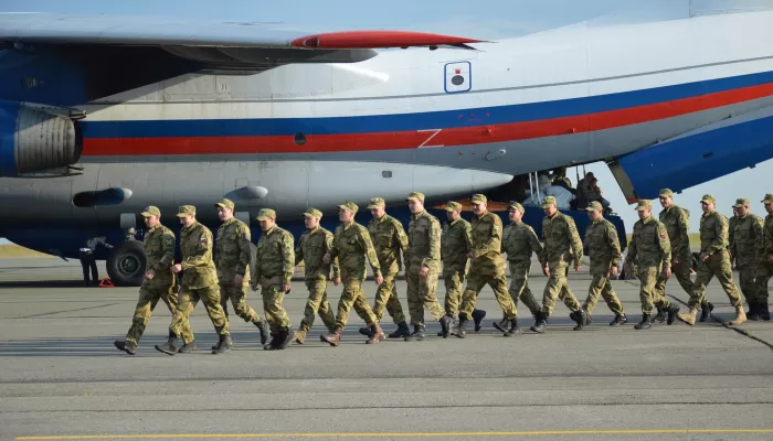 В Алтайском крае увеличили выплату для поступающих на службу по контракту